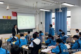 阿尔瓦雷斯曼城生涯已打进28球，其中18球发生在下半场&占比64%